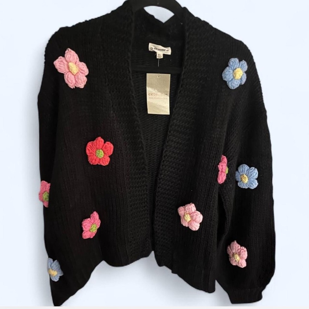 🌺🌼🌸Brand NWT EESOME size M/L Black cardigan with 3-D flowers🌸🌺🌼 #Cottagecore